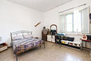 CASA SEMINDIPENDENTE A CASCINA