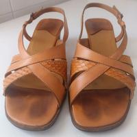 Sandali tacco comodo marrone chiaro