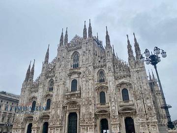 Immobile di 250 m² con 4 locali a Milano