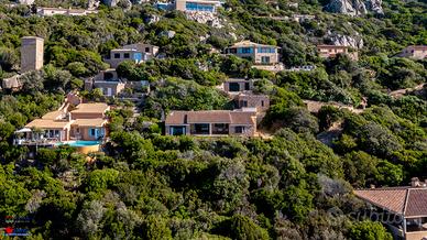 Villa indipendente con vista mare - Costa Paradiso