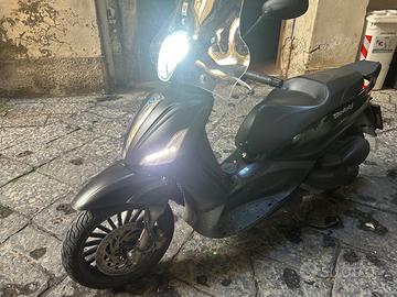 Scooter Beverly 300