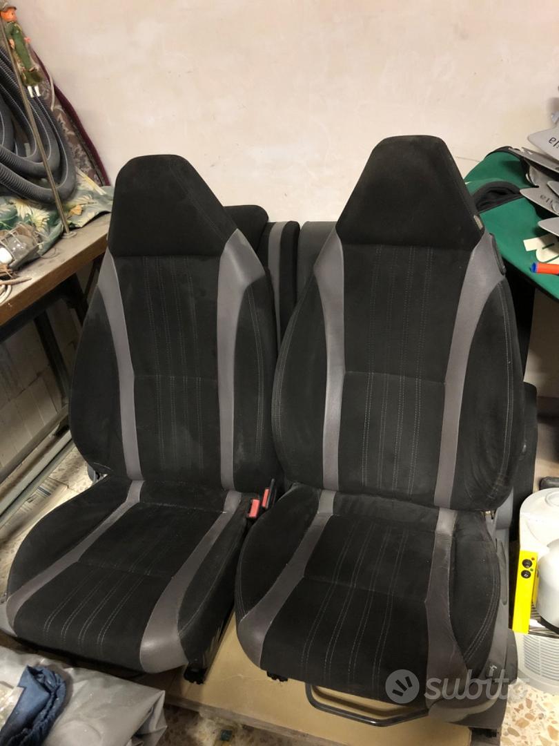 Gancio Multifunzionale Per Poggiatesta Alfa Romeo Junior 2024-2025 - Supporto Per Borse E Oggetti, Carico 10 Kg, Facile Montaggio
