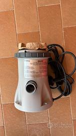 Pompa filtro Bestway Flowclear 1,249 l / h nuova
