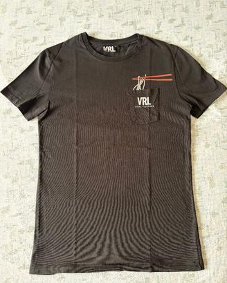 T-shirt VRL Viral Vibes nera con taschino S