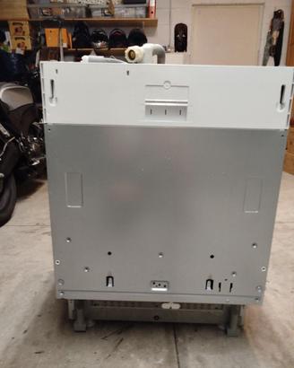lavastoviglie INDESIT