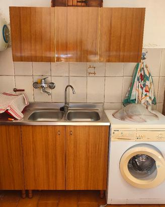 scolapiatti e lavello e mobile cappa credenza