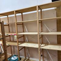Scaffali in legno