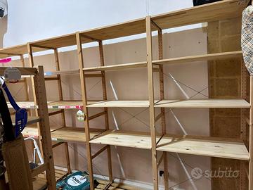 Scaffali in legno