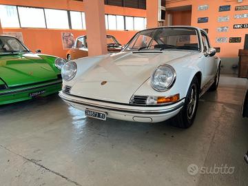 Porsche 911 Targa 2.4T Restauro totale TRATTATIVA