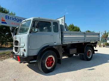 FIAT 643 N1 ribaltabile Trilaterale Epoca