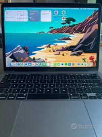 MacBook Pro 13’’ (2020) - M1/8GB RAM//512 GB SSD