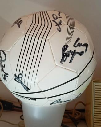 Pallone Nike firmato