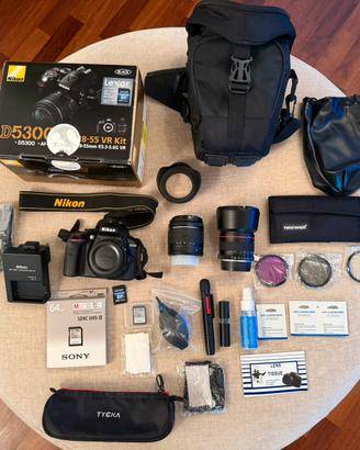 Nikon D5300 e accessori.