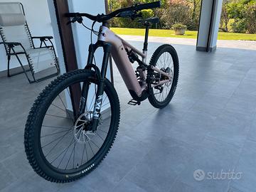 Turbo Levo 4 Comp Carbon (Taglia S2) Anno 2025