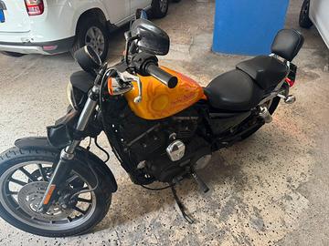 Harley-Davidson Sportster 883