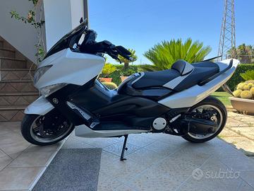 Yamaha t max 500  versinone white max anno 2010