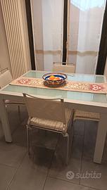 Tavolo da pranzo in vetro con 4 sedie 