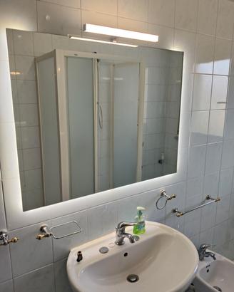 Specchio con retro illuminazione led 100x78