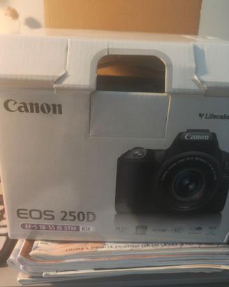 Camera fotografica Canon EOS 250 D