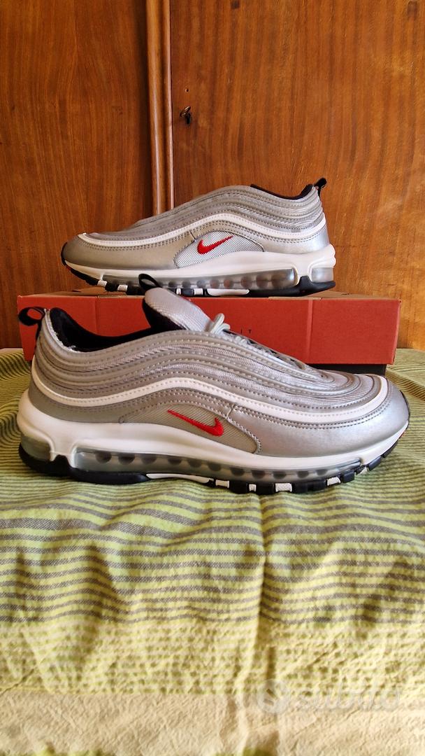 Silver on sale nike grigie