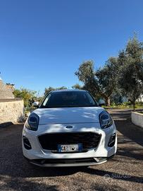 ford puma titanium
