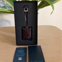 Targhetta porta ind con geolocalizzazione Piquadro