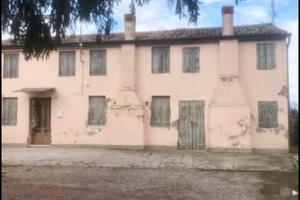 Rustico singolo da ristrutturare