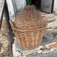 Damigiane ancora buone