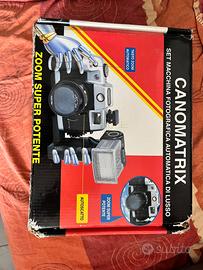 Macchina fotografica con rullino