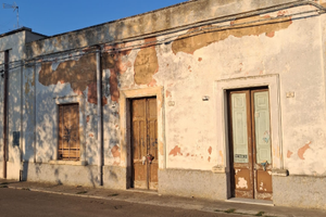 Casa singola da ristrutturare