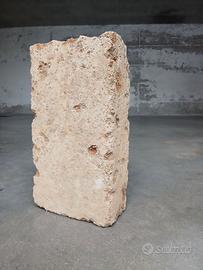 Blocchi di tufo