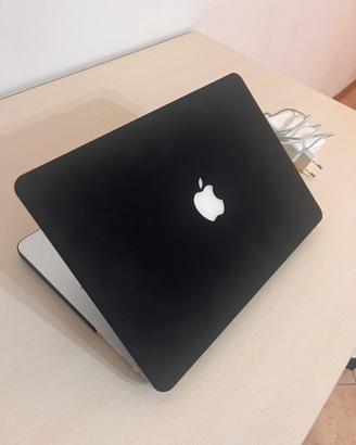 MacBook Pro 13” 2015, SSD 512gb, batteria nuova.