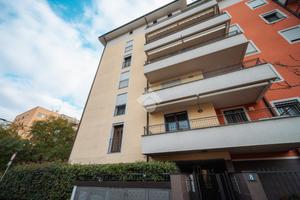 2 LOCALI A MILANO
