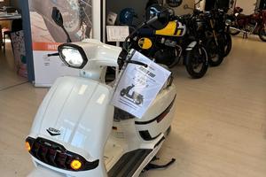 KEEWAY Sixties 300i VICTORIA