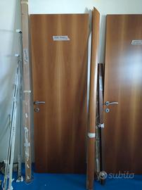 5 porte per interni.