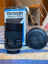 macchina fotografica  con accessori