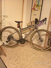 2 borse telaio bikepacking gravel