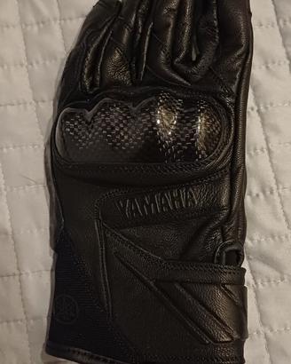 Guanti moto Yamaha