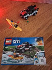 furgoncino e canoa d'avventura lego city 60240