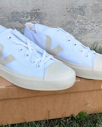 Scarpe VEJA nuove - 45