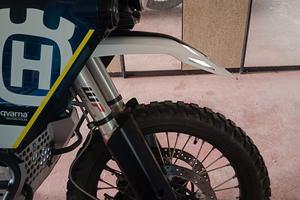 Parafango Alto Husqvarna Norden 901 