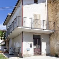 Vendita casa indipendente 3 piani