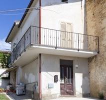 Vendita casa indipendente 3 piani