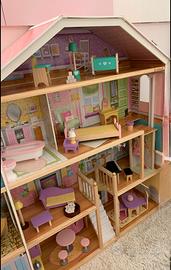 Casa bambole/Barbie in legno ( alta 1,36m x 1,33m)