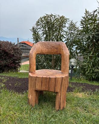 Sedia artigianale in legno massello