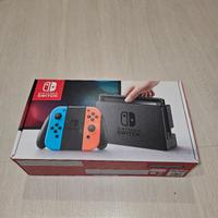 Nintendo Switch 1 con 1 gioco e porta Nintendo 