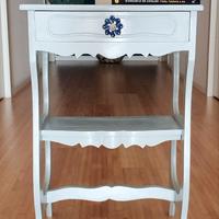 Comodino shabby chic