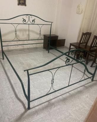 Testata in ferro battutto per letto matrimoniale