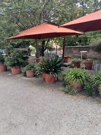 OMBRELLONI IN TELA 3X3 CON PIANTANA IN CEMENTO