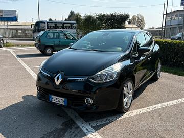 RENAULT Clio 1.5 dCi 8V 75CV 5P Live  (55 kw).